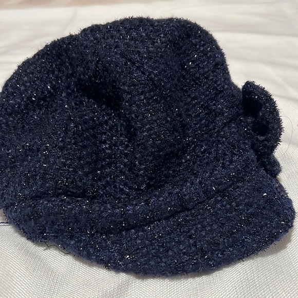 Shiny Hat - Picture 1 of 5